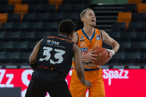 赛备受瞩目 赛备受瞩目